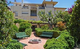 Un Vergel Al Pie De La Alhambra. Enjoy It Now!!